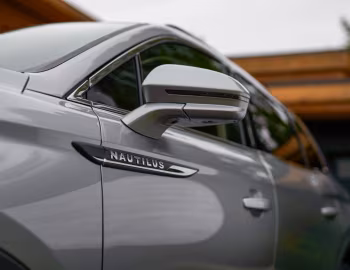 2021–23 Lincoln Nautilus [North America] '2020–23