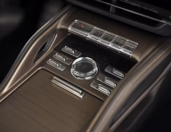 Интерьер 2027 Lincoln Nautilus Black Label '2026