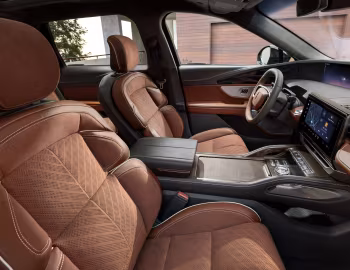 Интерьер 2024–26 Lincoln Nautilus Black Label [North America] '2023–26