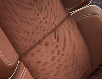 Интерьер 2024–26 Lincoln Nautilus Black Label [North America] '2023–26