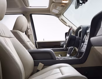 Интерьер 2015–17 Lincoln Navigator '2014–17