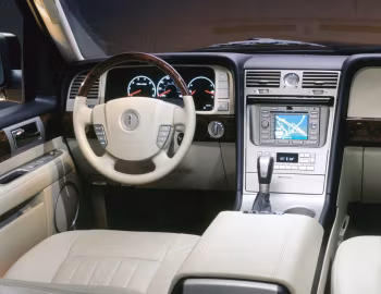 Торпедо 2003–04 Lincoln Navigator (U228) '2002–04