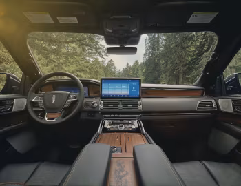 Торпедо 2022–24 Lincoln Navigator Black Label '2021–24