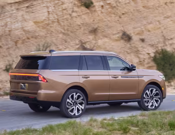 2025–pr. Lincoln Navigator Black Label [North America] '2024–pr.