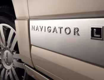 2007–14 Lincoln Navigator L (U418) '2006–14