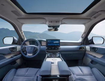 Торпедо Lincoln Navigator Presidential [China] '2022–24