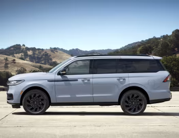 2025–н.в. Lincoln Navigator Reserve Jet Package [North America] '2024–н.в.