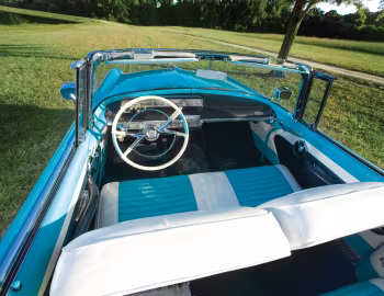 Интерьер 1956 Lincoln Premiere Convertible (76B)