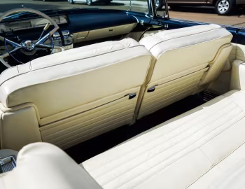 Интерьер 1957 Lincoln Premiere Convertible (76B)