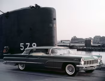 1959 Lincoln Premiere Landau 4-door Hardtop (57B)