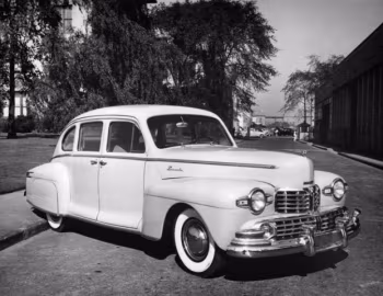 1947 Lincoln Sedan (76H 73)