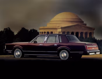 1987 Lincoln Town Car (81 54D)