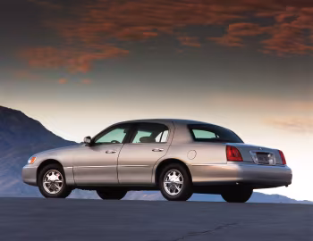 1998–2002 Lincoln Town Car
