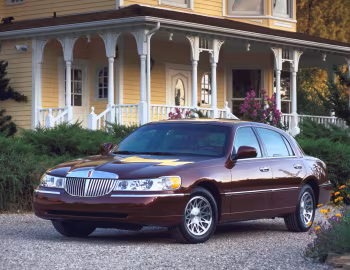1998–2002 Lincoln Town Car Signature Series