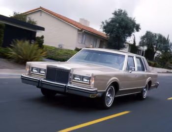 1981 Lincoln Town Car (94 54D)