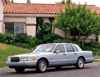 1993–94 Lincoln Town Car '1992–94