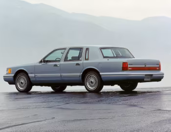 1993–94 Lincoln Town Car '1992–94