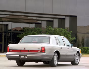 1990 Lincoln Cartier Town Car