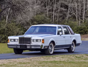 1989 Lincoln Town Car (81 54D)