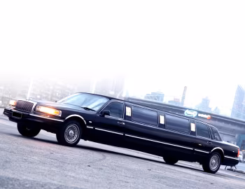 1995–97 Lincoln Town Car Limousine