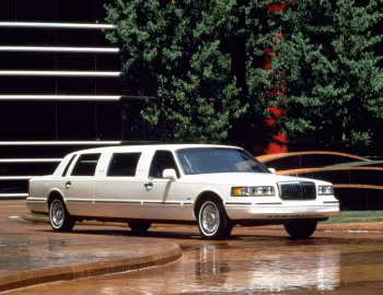 1995–97 Lincoln Town Car Limousine