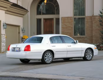 2003 Lincoln Town Car Cartier