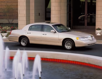 1998–2002 Lincoln Town Car Cartier