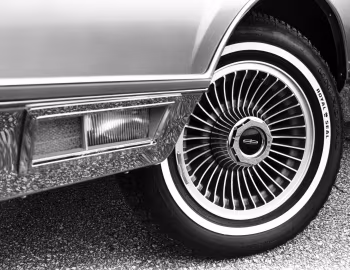 1987 Lincoln Town Car "Cartier Designer Series" (83 54D)