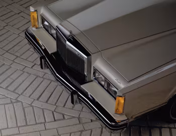 1982 Lincoln Town Car "Cartier Designer Series" (94 54D)