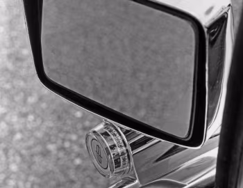 1987 Lincoln Town Car "Cartier Designer Series" (83 54D)