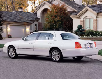 2003 Lincoln Town Car Cartier L (M85)