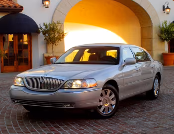 2003 Lincoln Town Car Cartier L (M85)