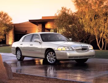 2005–11 Lincoln Town Car Signature Limited Series