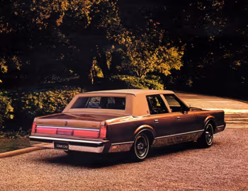1986 Lincoln Town Car Signature Series (96 54D)