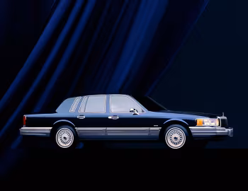 1990 Lincoln Town Car Signature Series