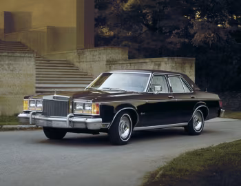 1977 Lincoln Versailles (84 54M)