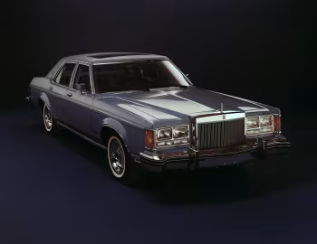 1977 Lincoln Versailles (84 54M)