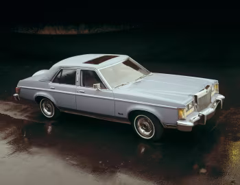 1977 Lincoln Versailles (84 54M)