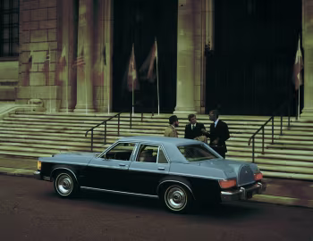 1977 Lincoln Versailles (84 54M)