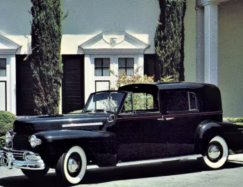 1940 Lincoln Zephyr Town Car by Brunn (H 36)