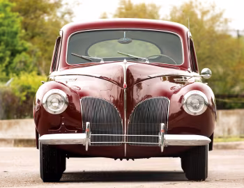1940 Lincoln Zephyr Club Coupe (06H 77)