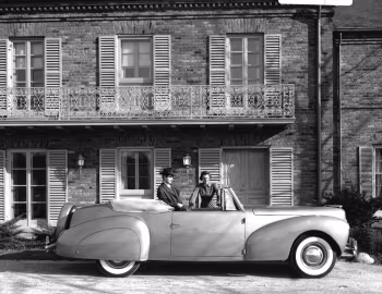 1940 Lincoln Zephyr Continental Cabriolet (06H 56)