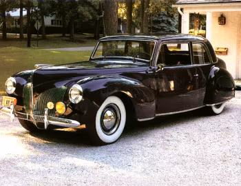 1940 Lincoln Zephyr Continental Club Coupe (06H 57)