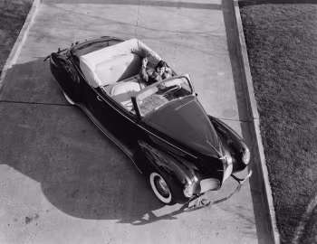 1938 Lincoln Zephyr Convertible Coupe (86H 760(B))