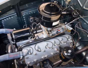 Под капотом 1939 Lincoln Zephyr Convertible Sedan (96H 74)