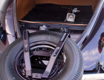 Багажник 1937 Lincoln Zephyr Coupe (HB 720)