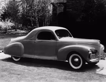 1940 Lincoln Zephyr Coupe (06H 72A)