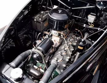 Под капотом 1938 Lincoln Zephyr Coupe (86H 720)