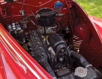 Под капотом 1939 Lincoln Zephyr Coupe (96H 72)