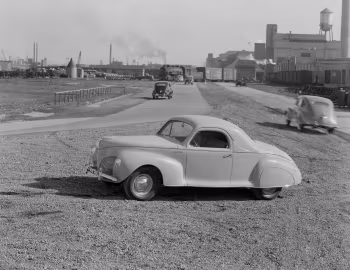 1940 Lincoln Zephyr Coupe (06H 72A)